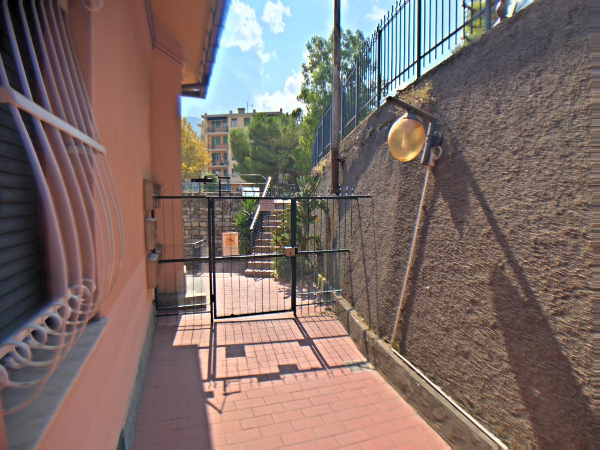 Lorenzo Marchesi House Рекко Екстер'єр фото